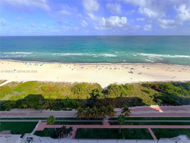 Photo - 5601 Collins Ave Unit PH-2