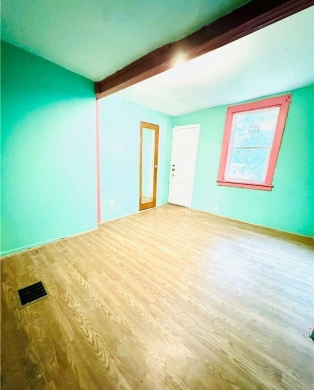 Photo - 285 Winslow Ave