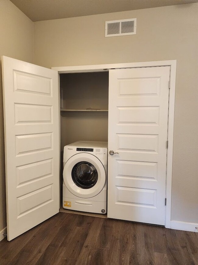 Photo - Long Realty & Property Management - Nearly New Home in Aurora **Half Off Rent June 2026**