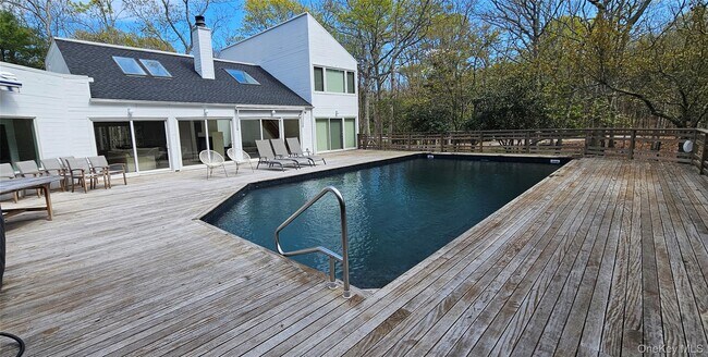35 Ely Brook Rd
