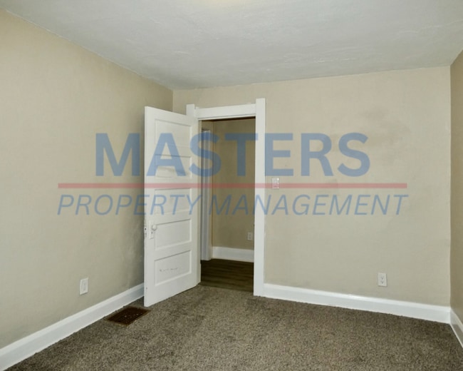 Photo - 515 Plymouth St