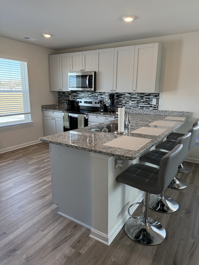 Photo - 108 Parkland Rd