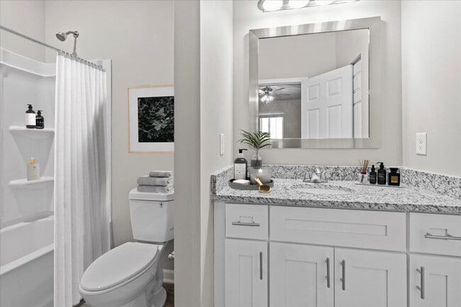 Photo - Lake Crossing Apartment Homes