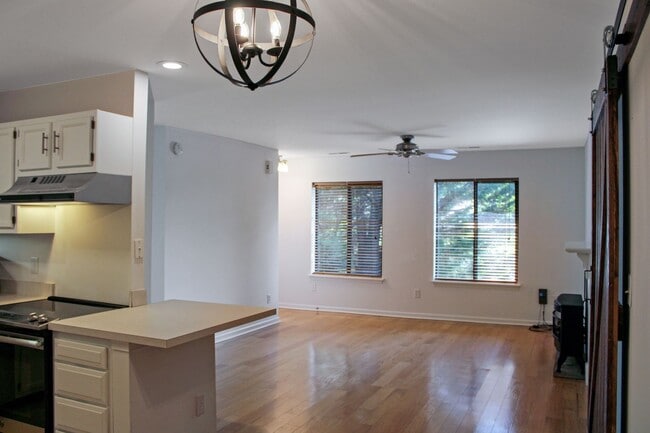 Photo - 42 Waterwheel Dr