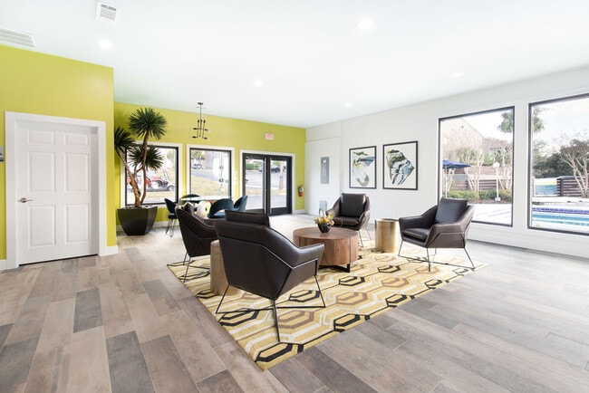 Leasing Center