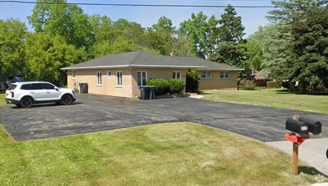 Building Photo - 4914 Northwestern Ave Rental