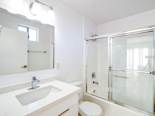 Avenue 32 #200V, LP.