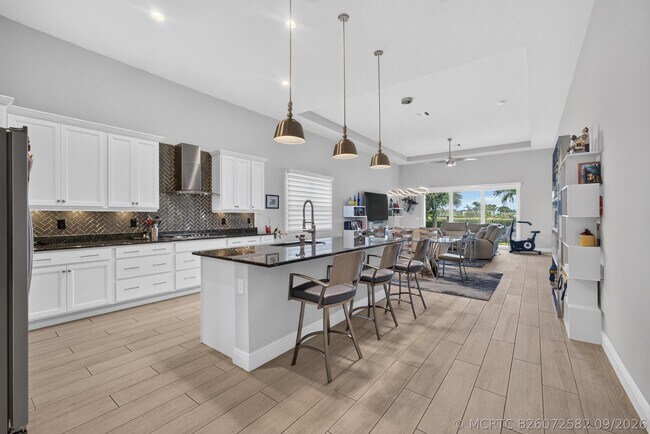9945 Regency Wy
