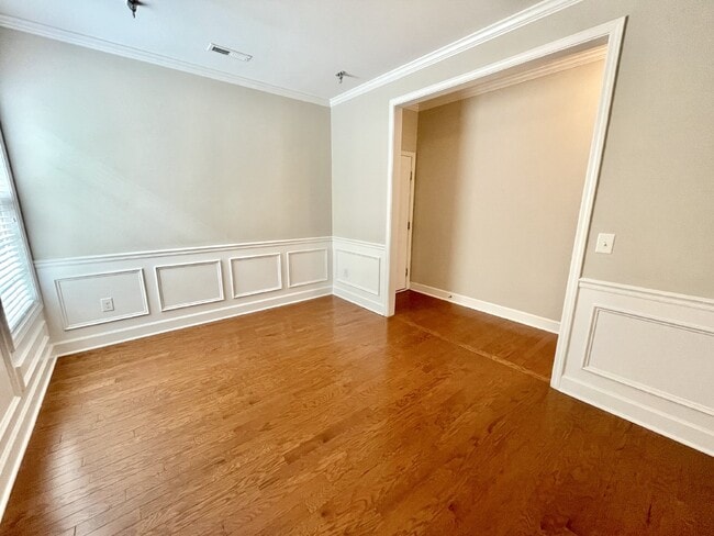 Photo - 3 bed, 2.5 bath Nest with Bonus Room in An...