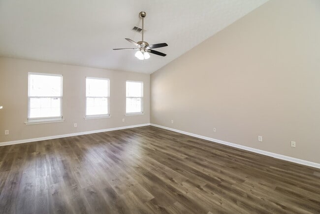 Photo - 3105 Evergreen Eve Crossing