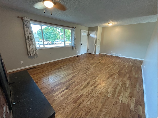Photo - 3 Bed, 1.5 Bath with Spacious Backyard!