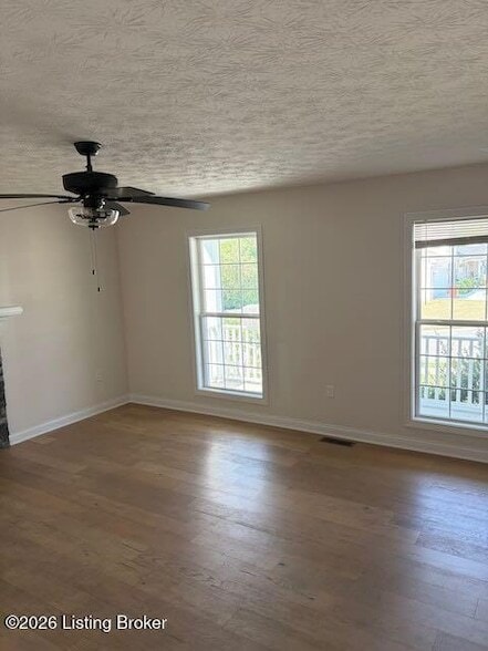 401 Butterfield Dr