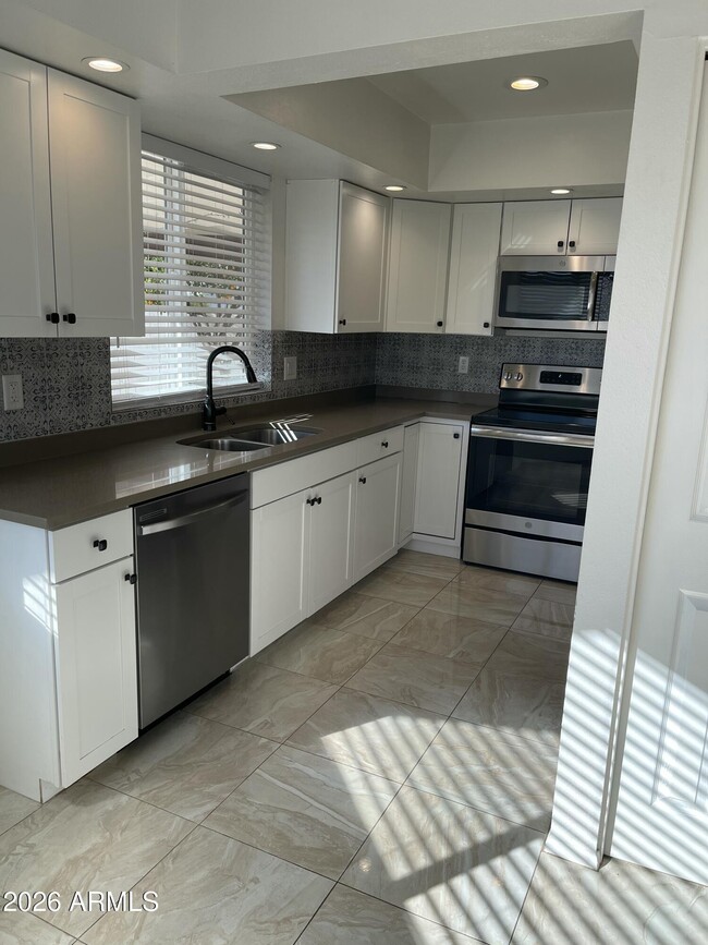 Photo - 7725 E Berridge Ln