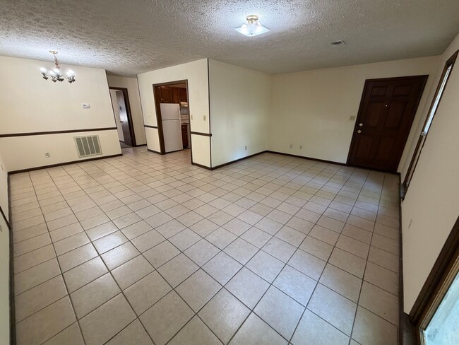 Photo - 111 Williamson St Unidad B
