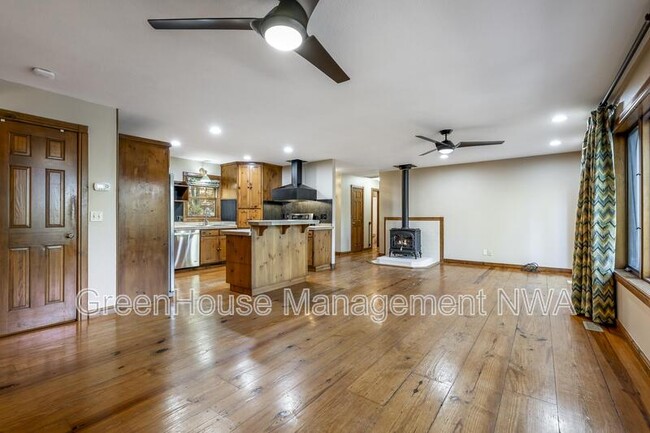 Photo - 8984 Falls Hollow Rd Casa