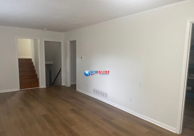 Photo - Newly RENOVATED 4-bedroom ranch in PARKVIE...