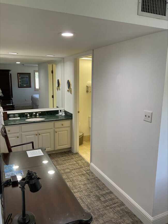 Photo - 5020 Mill Pond Rd Unit 3 Bedroom