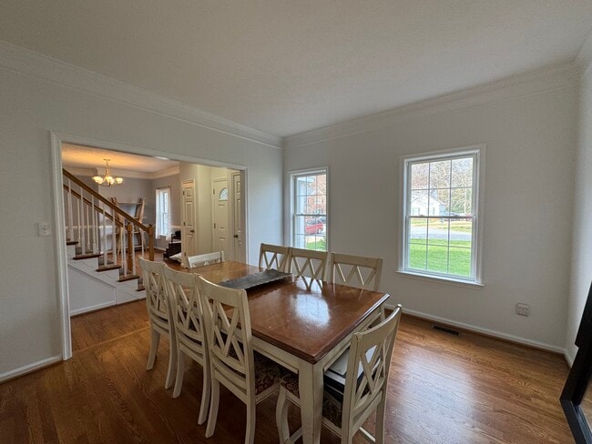 Photo - 307 Ludlow Dr