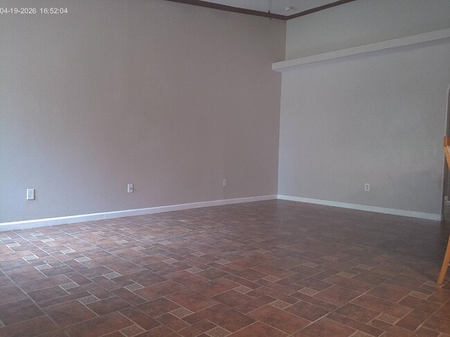 Photo - 1913 S Kerckhoff Way