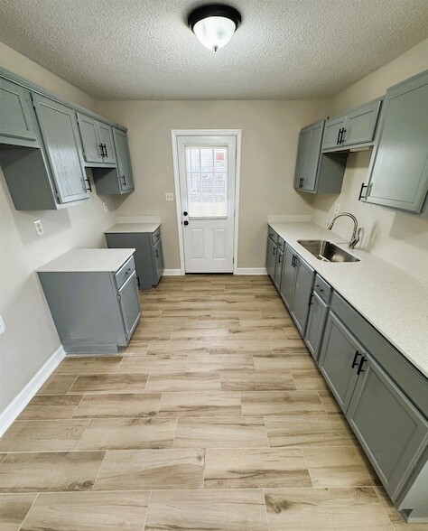 Photo - 7097 Foxhall Dr