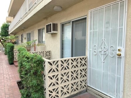 Photo - 1115 S Wooster St Unidad 104