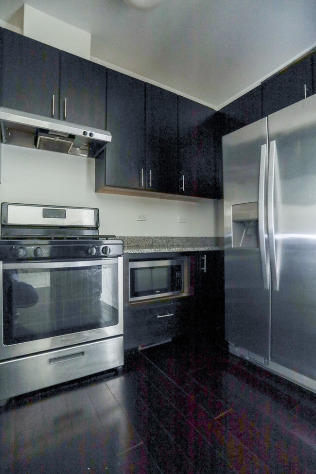 Photo - 6355 N Wayne Ave Unit 32