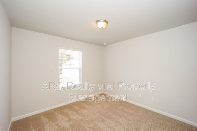 Photo - 17 Camellia Dr