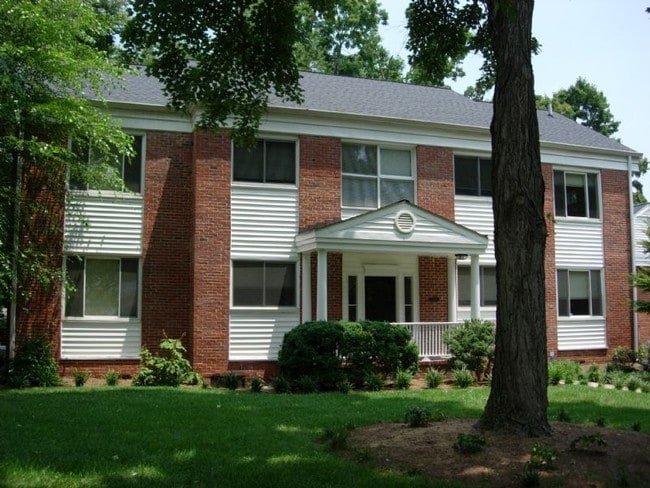 Elizabeth Point Apartments - Elizabeth Point Apartments