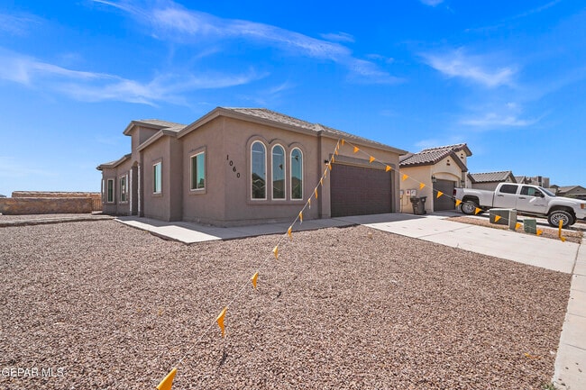 Photo - 1060 Summer Rain St