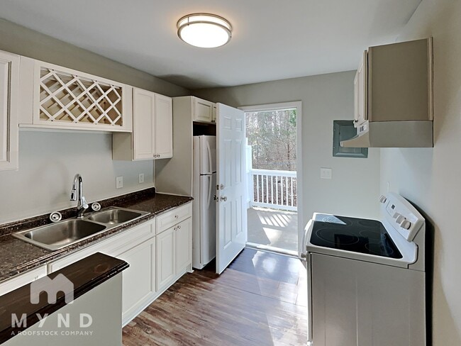 Photo - 305 S Spargo St