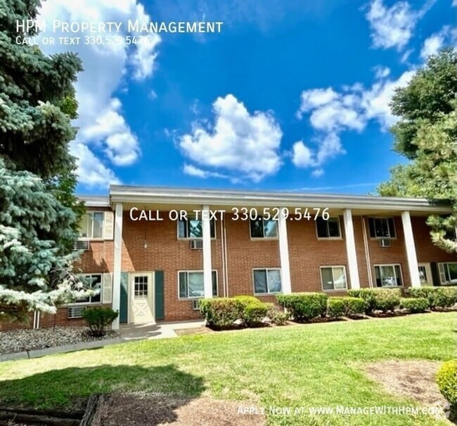 Building Photo - 20604 Lorain Rd Unit C4 Rental