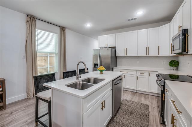 Photo - 2325 Budd St