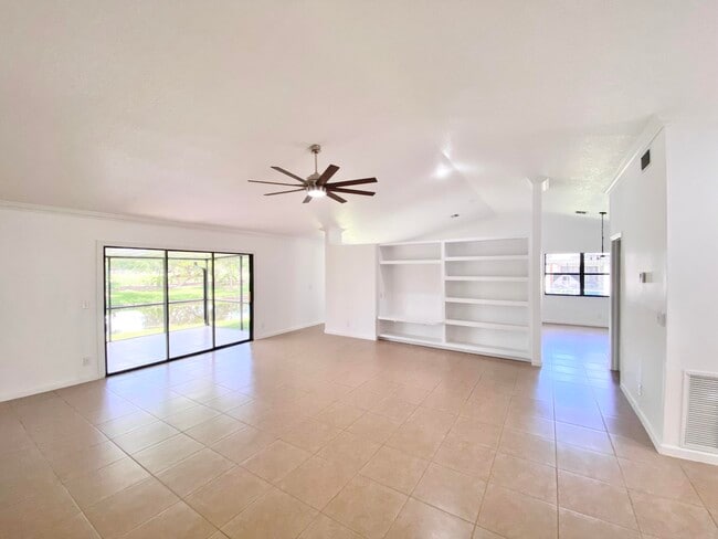 Photo - 212 Trace Ct