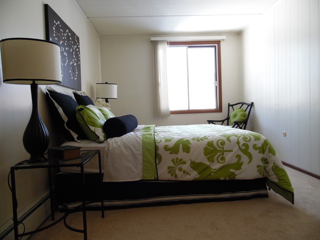 Photo - Woodlake Village Apartments