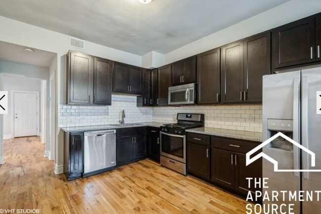 Photo - 2747 W Augusta Blvd Unit 1