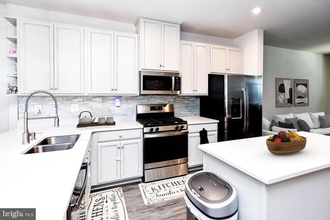 Photo - 7205 Sprouse Ct