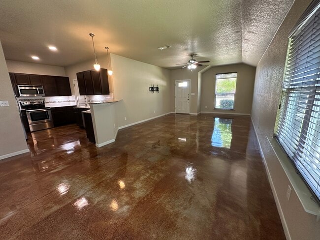 Photo - 2108 Pinckney Ct