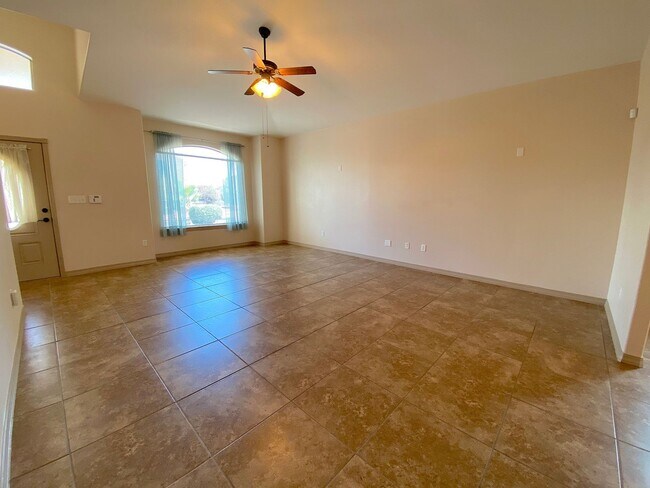 Photo - Sandstone Ranch Estates - 3 Bed Refrig A/C