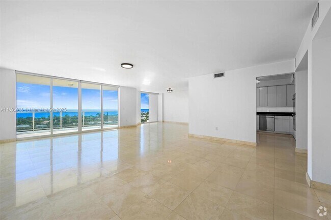 Building Photo - 20201 E Country Club Dr Unit 1502 Rental