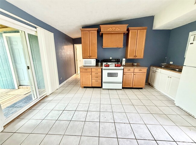 Photo - 2434 Shady Creek Ln