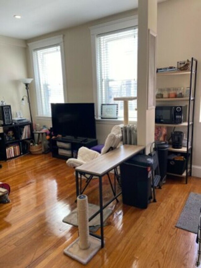 Photo - Allston Studio Apartment - 1/15