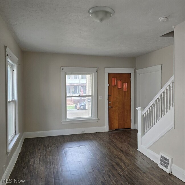 Photo - 10401 Bernard Ave Unit 3