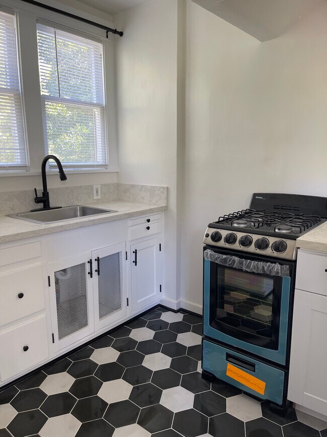 Photo - 2302 Richland Ave Unidad GuestHouse