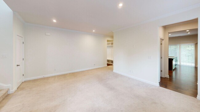 Photo - 4523 Collingham Dr