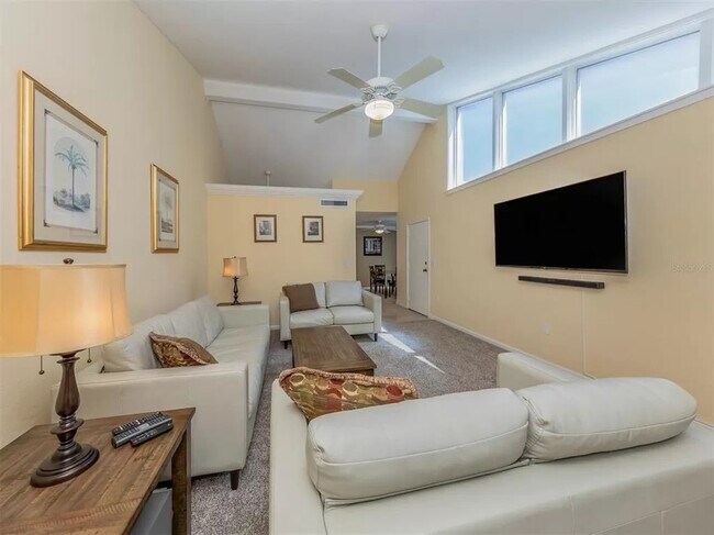 Photo - 1585 Tarpon Center Dr