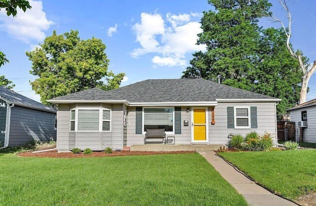 Building Photo - 4935 N Zuni St Rental