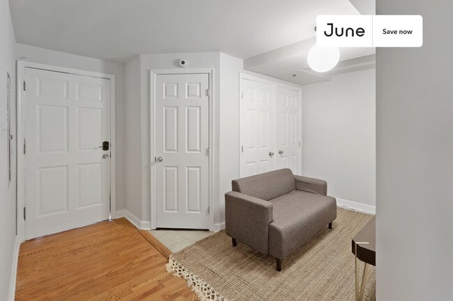1334 Newton St NE