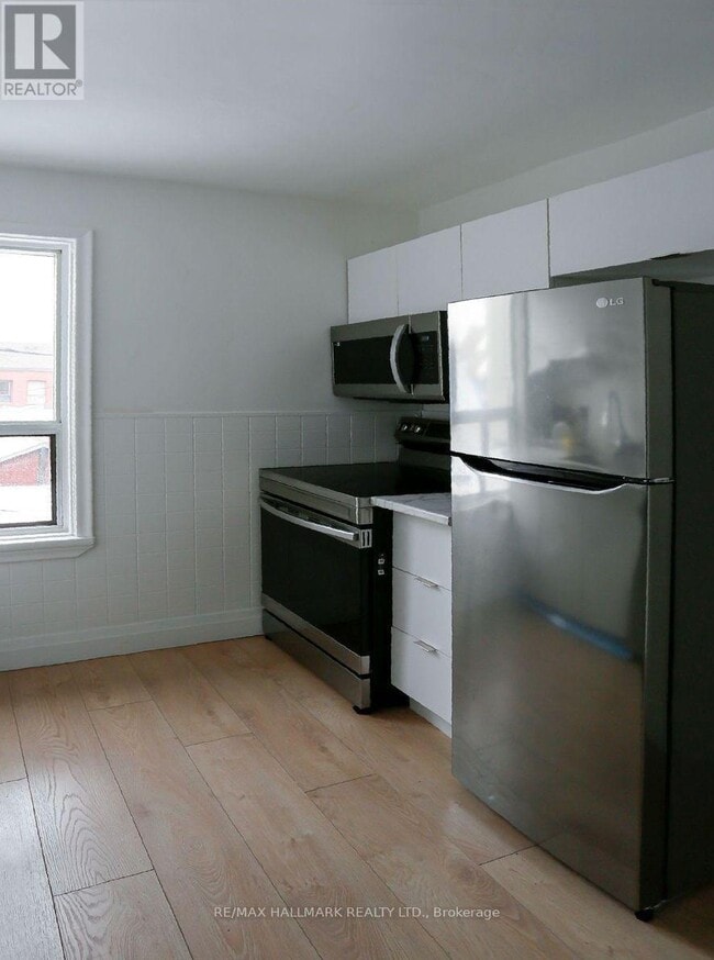 Photo - 77 Northcote Ave