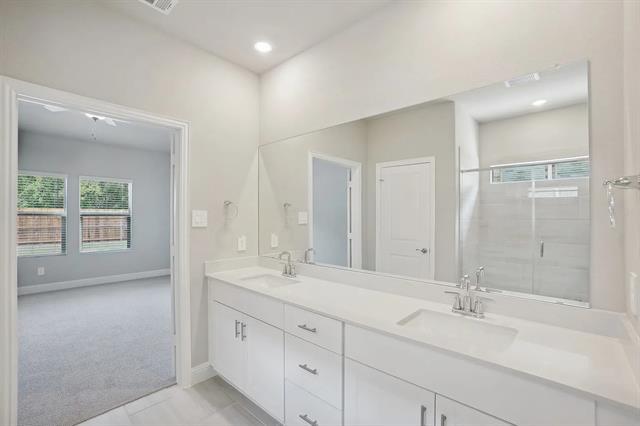 Photo - 510 Regency Trail