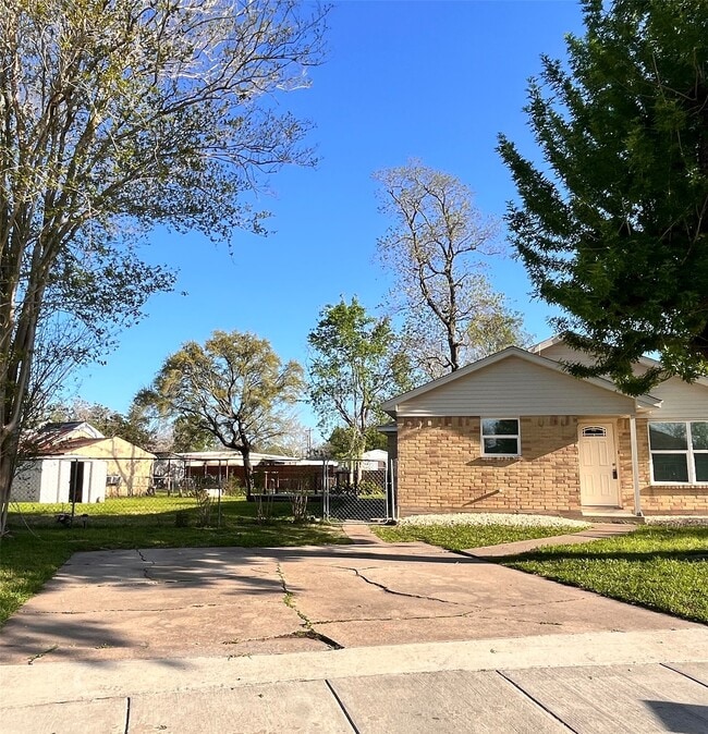 Photo - 4641 Orange Cir S